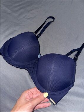 Like New Nautica Women’s Navy Blue Ribbed Push Up Bra Size 34C